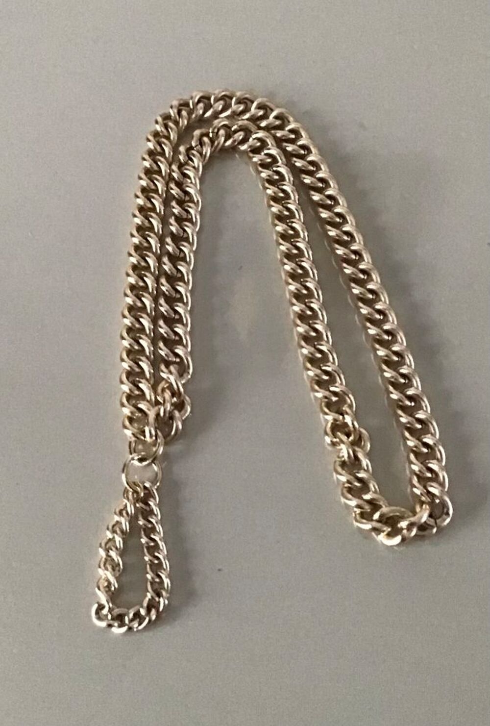 Chic collier ch&ecirc;ne couleur or Bijoux et montres