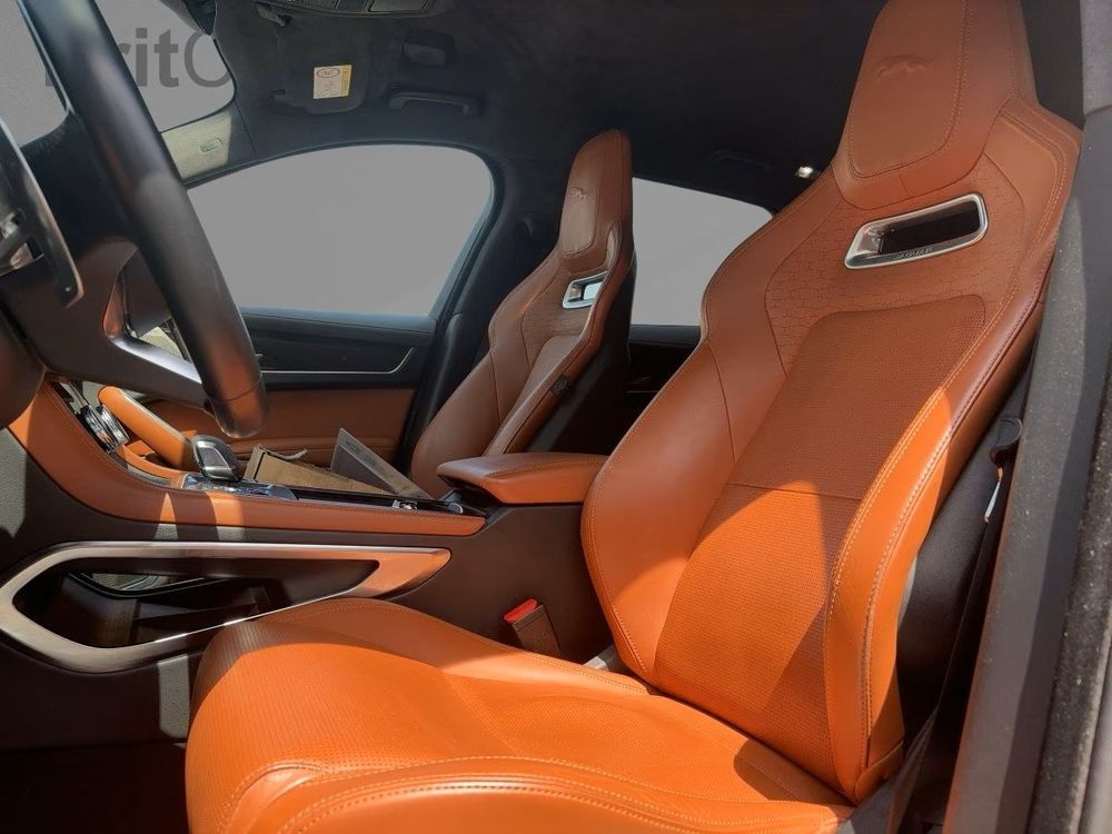 F-PACE F PACE P400e 2021 occasion 13124 Peypin