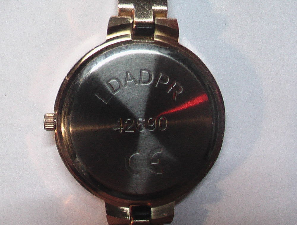 montre Ldadpr
MONTRE Femme inspiration couture
Bijoux et montres