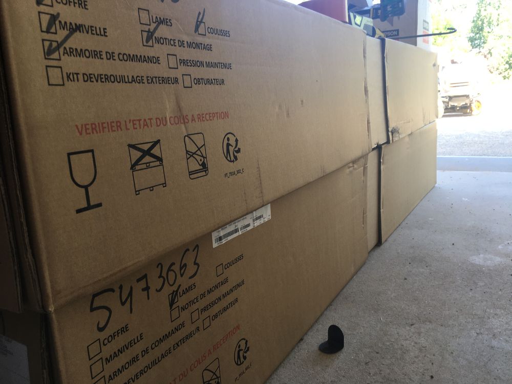 Porte de garage enroulable neuve Bricolage