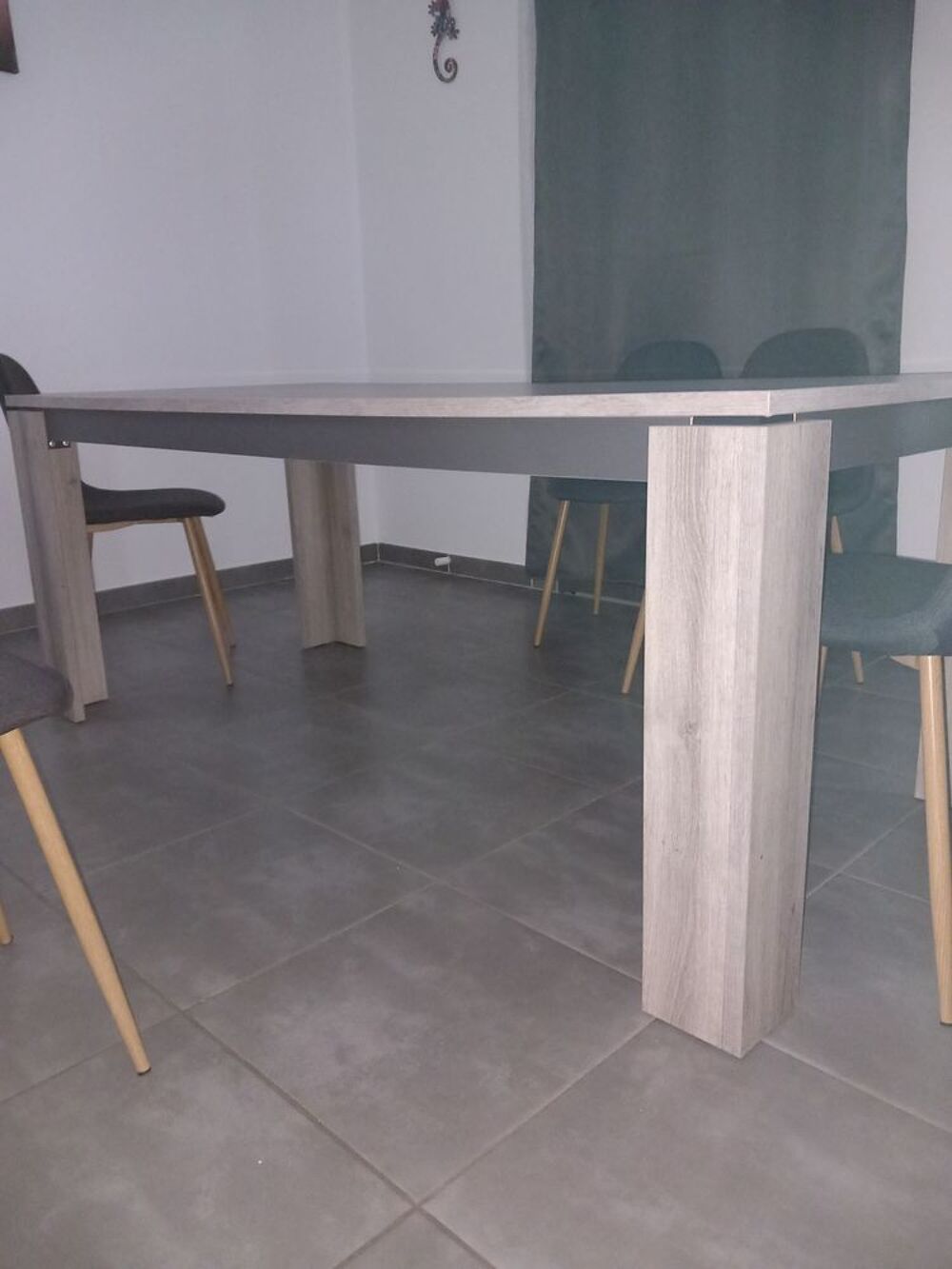 salle &agrave; manger compl&egrave;te excellente &eacute;tat table Meubles