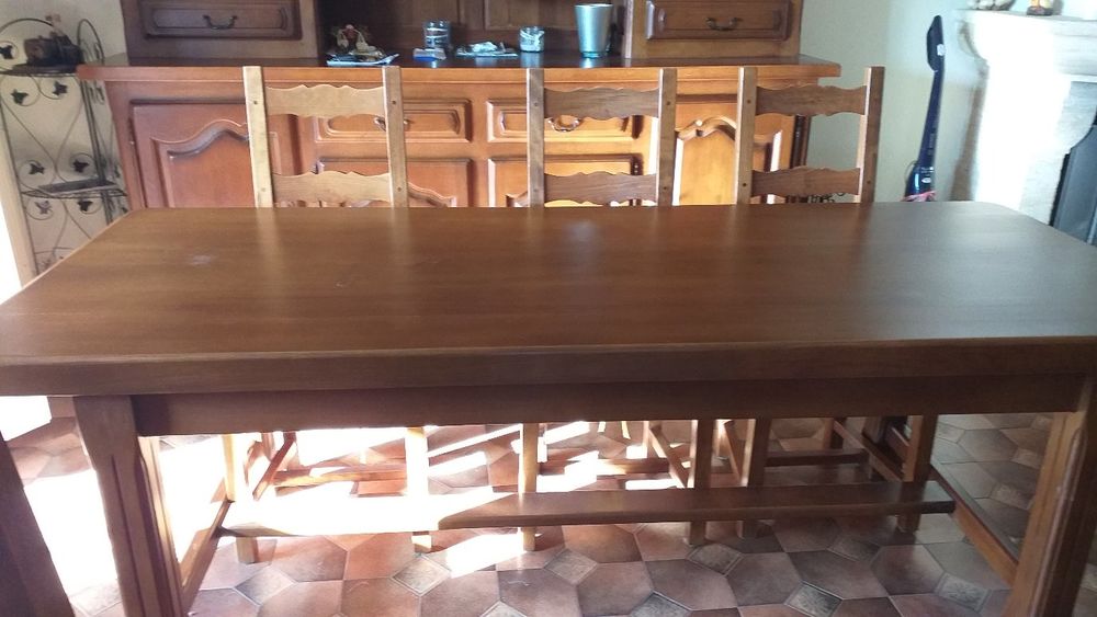 Table rectangulaire en bois massif et 6 chaises Meubles