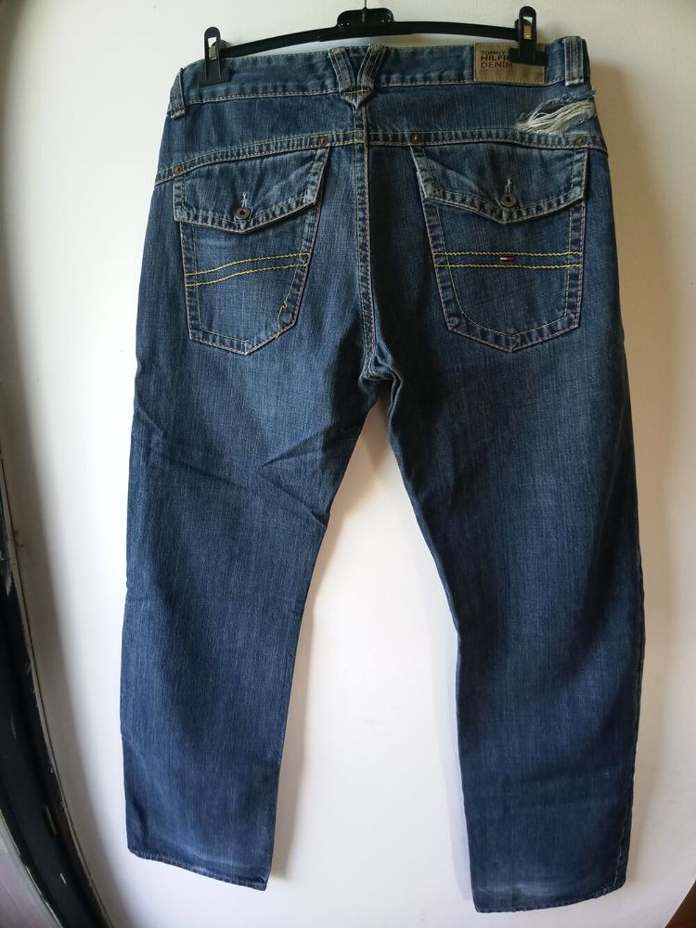 Jeans Tommy Hilfiger taille 44 Vtements