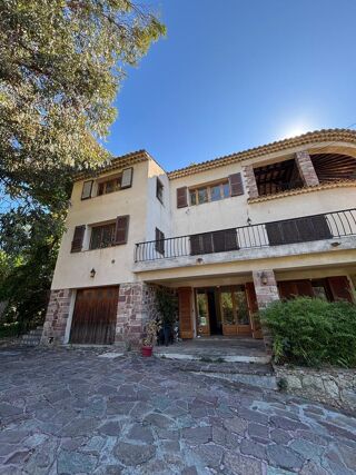  Villa � vendre 10 pi�ces 400 m�