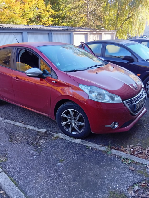 Peugeot 208 1.4 HDi 68ch BVM5 Style
