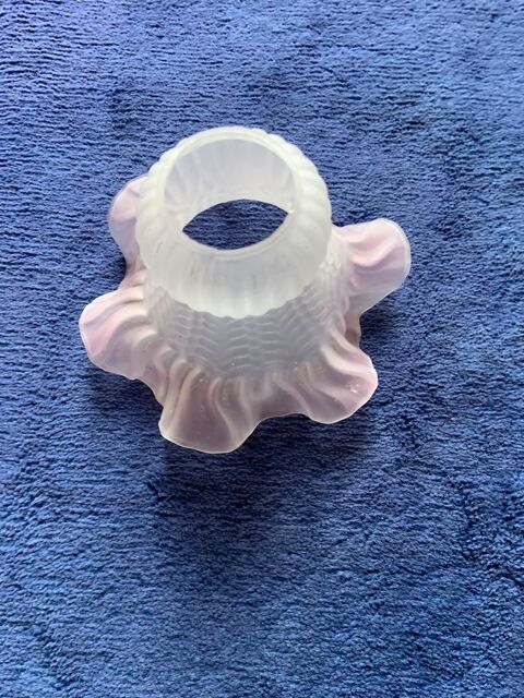 Luminaire vintage. Forme tulipe 12 Vernon (27)