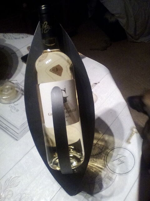Avec porte bouteille en forme de ballon de rugby 10 Libourne (33)