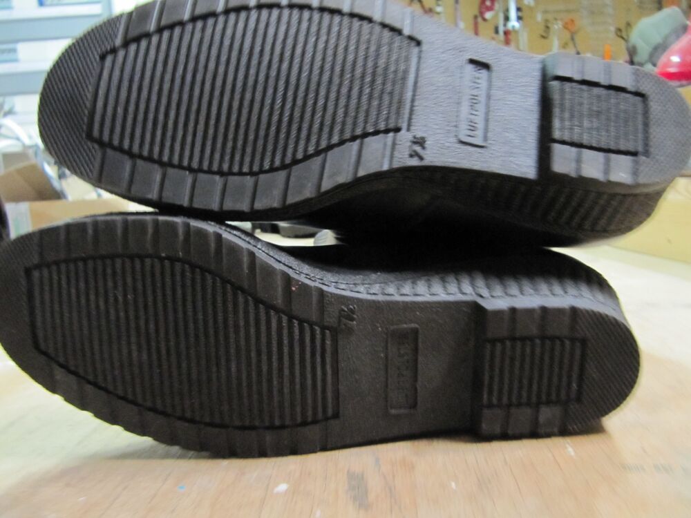 BOTTES CUIR lisse noir Fourr&eacute;es NEUVES P41 Chaussures