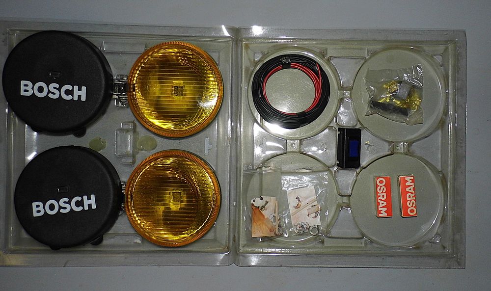 Lampe BOSCH voiture collection mobylette moto d&eacute;co garage collection automobilia vintage 