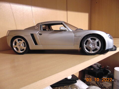 Voiture RC 35 Fontevraud-l'Abbaye (49)