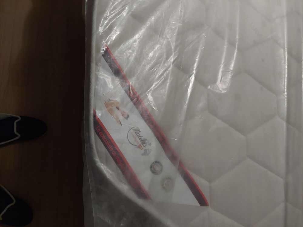 matelas neuf &agrave; la fran&ccedil;aise camping car Décoration