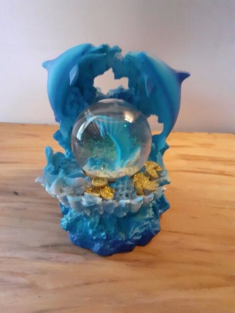 Statue dauphin 15 Montreuil-le-Gast (35)