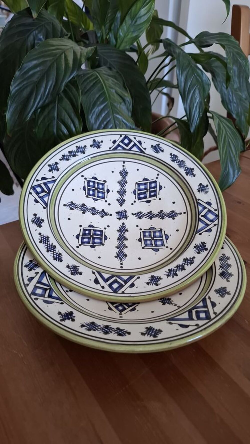 Lot de 2 Assiettes Creuses / D&eacute;co Murale C&eacute;ramique de F&egrave;s ? Décoration