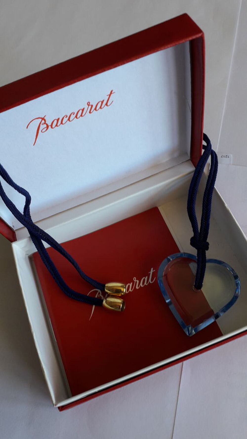 Pendentif C?ur en cristal de Baccarat
Bijoux et montres