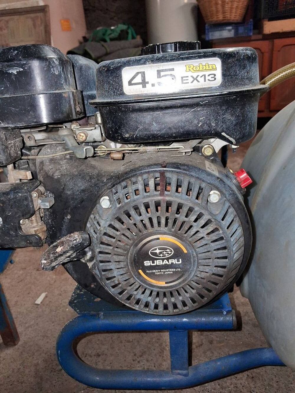 Pulv&eacute;risateurs moteur thermique sur roues Bricolage