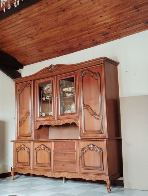 Buffet/living bois couleur merisier 265 Goussainville (95)