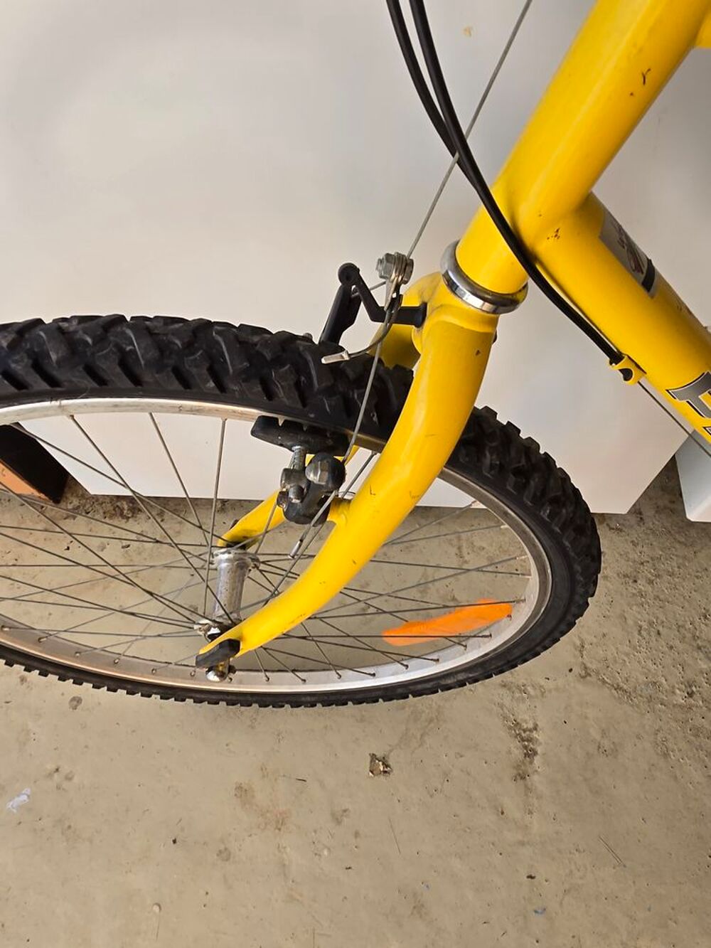 V&eacute;lo peugeot jaune 24 pouces Vélos