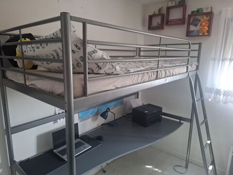 Lit mezzanine ikea avec matelas et bureau intégré.1 personne 40 Sainte-Luce-sur-Loire (44)
