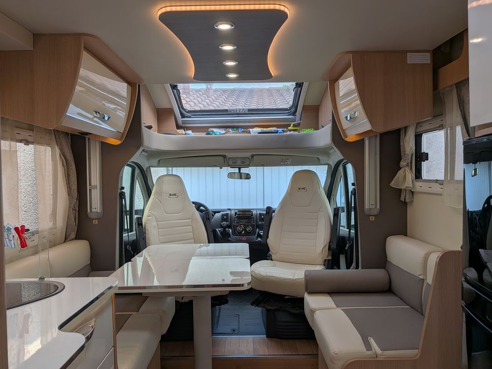  2019 occasion 30220 AIGUES MORTES