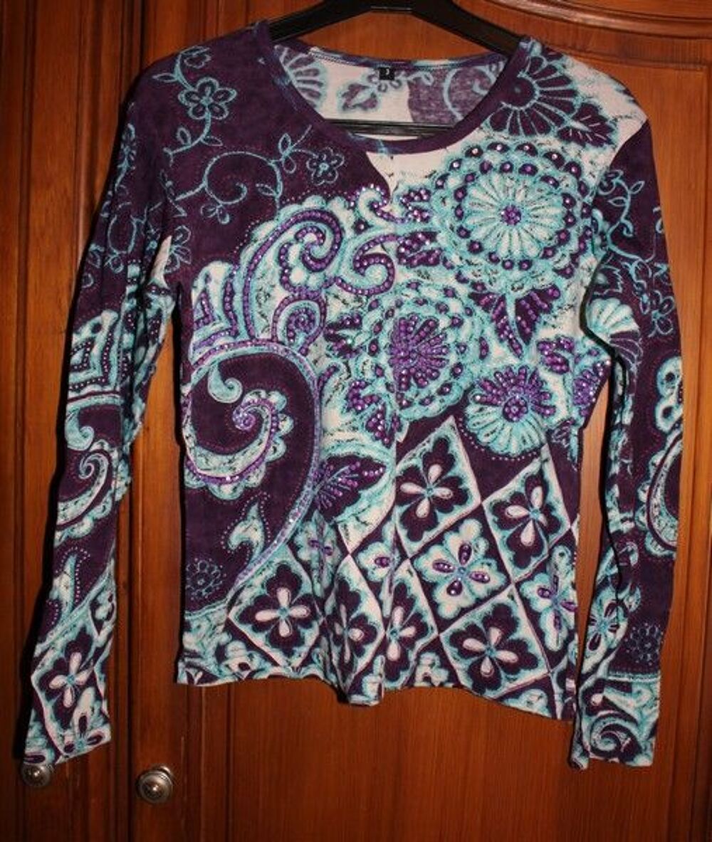 #Haut bleu multicolore T3 (38) Vêtements