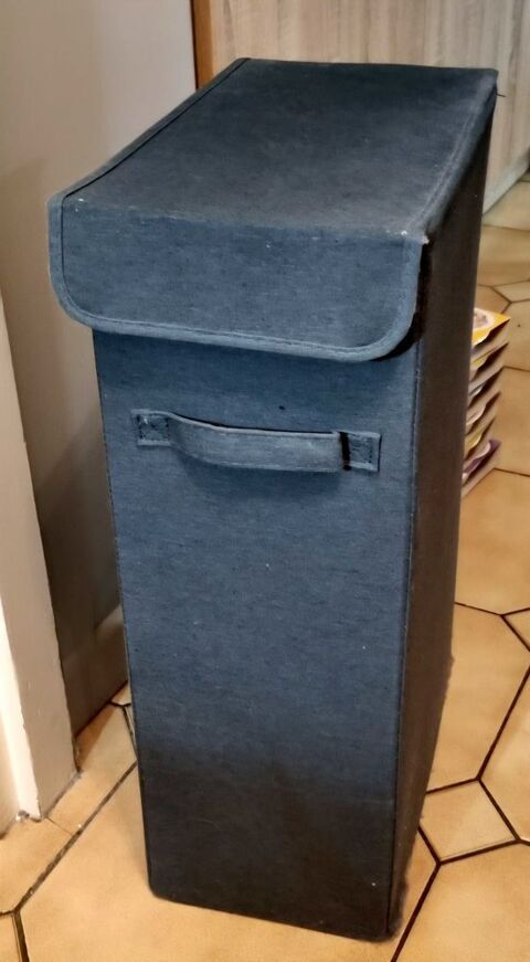 Bac a linge tissu vert TBE 6 Oullins (69)