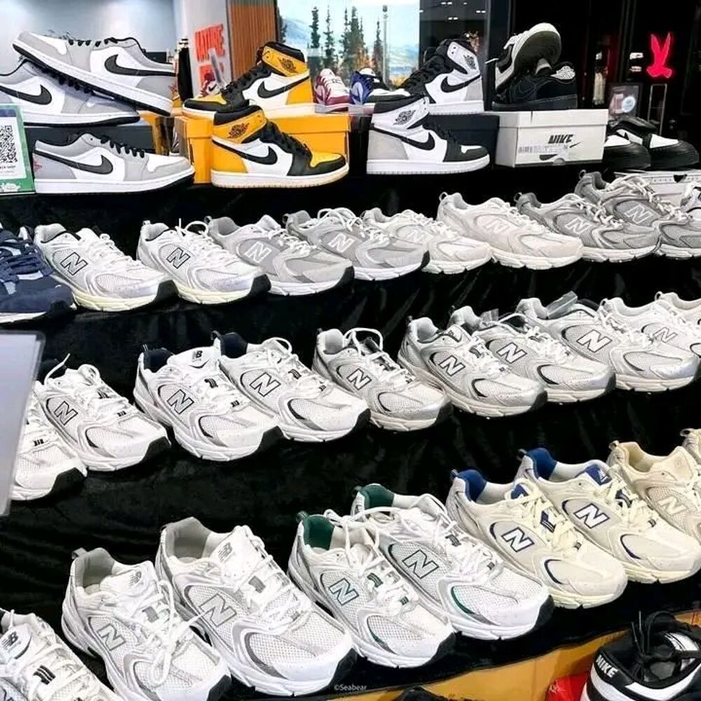 Disponible des Baskets &agrave; bon prix Vêtements