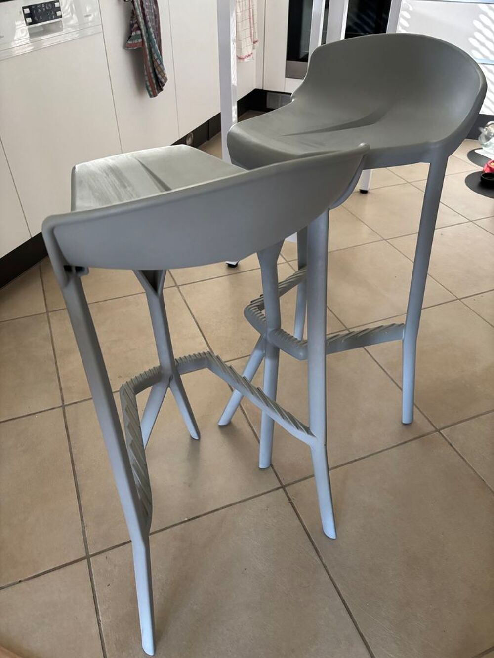 Deux tabourets design Meubles