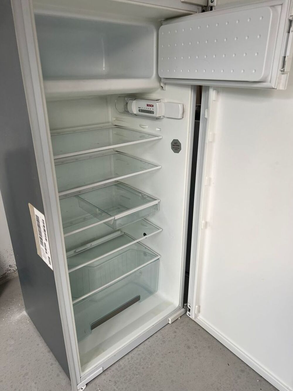 Lave vaisselle et refrig&eacute;rateur freezer Electrom�nager