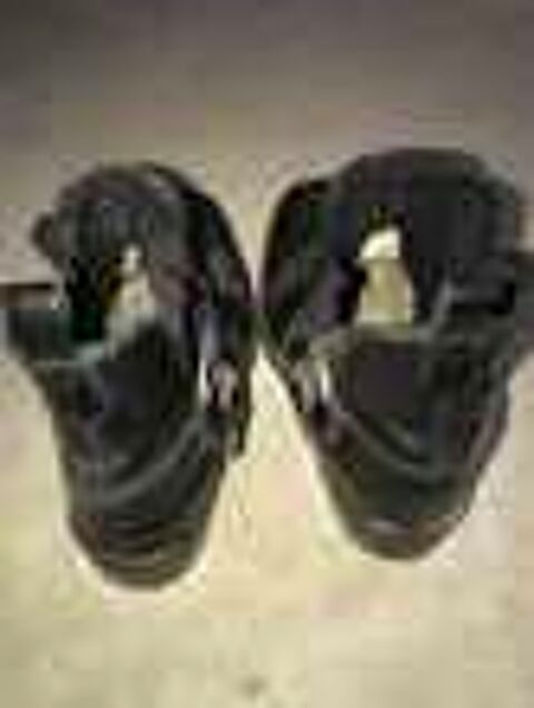 Chaussure d&eacute;contract&eacute;e confortable, Pointure 41 Chaussures