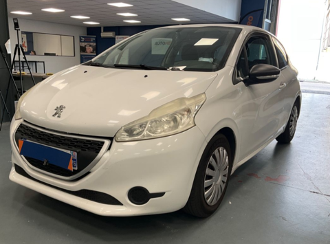Peugeot 208 1.0 VTi 68ch BVM5 Access 2013 occasion Melun 77000