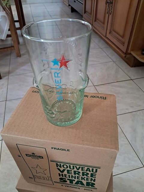 Verre Heineken Silver bière marques publicitaire boisson Fèves (57)