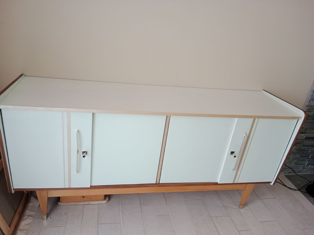 Buffet ann&eacute;e 50 r&eacute;nov&eacute; en version contemporaine Meubles