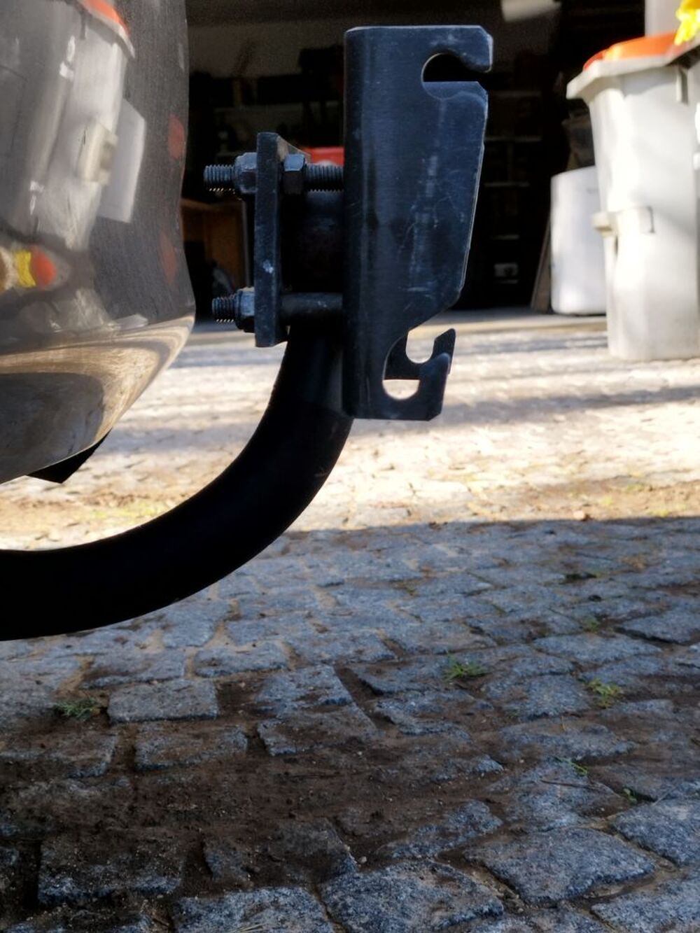Porte v&eacute;lo sur attelage pour 4 v&eacute;los Sports