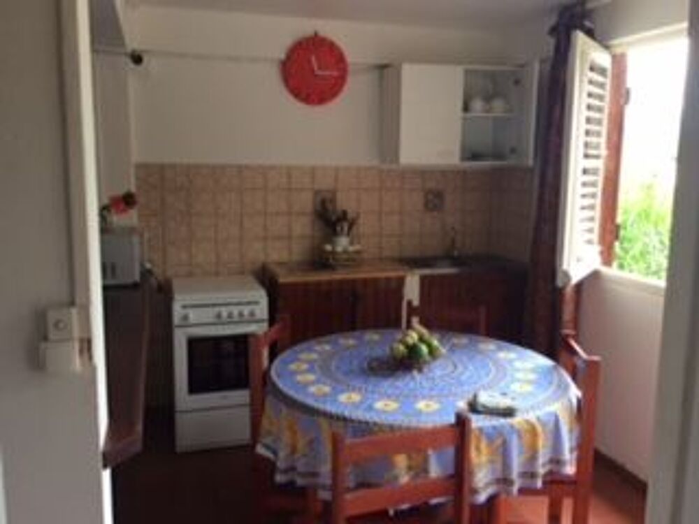 Location Appartement appartement en rez-de-jardin Saint-esprit