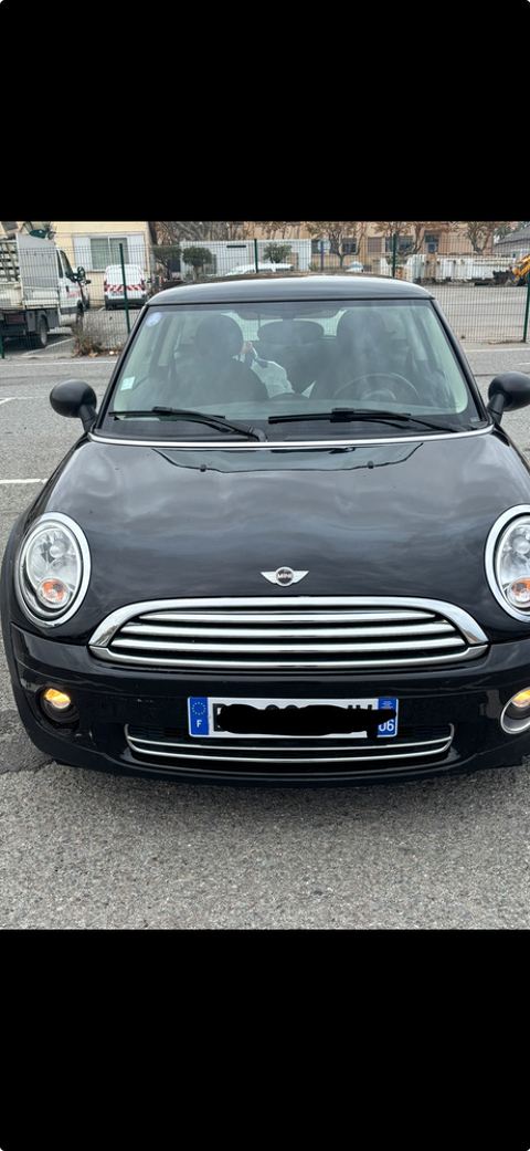 Mini One Hatch 75 ch 2013 occasion Fr&eacute;jus 83600