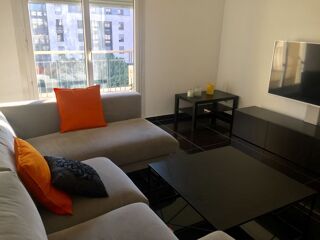  Appartement à louer 3 pièces 100 m²