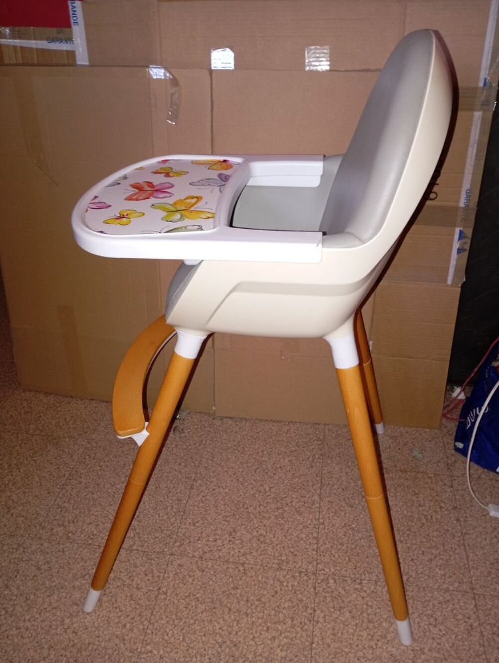 chaise haute b&eacute;b&eacute; Mobilier enfants
