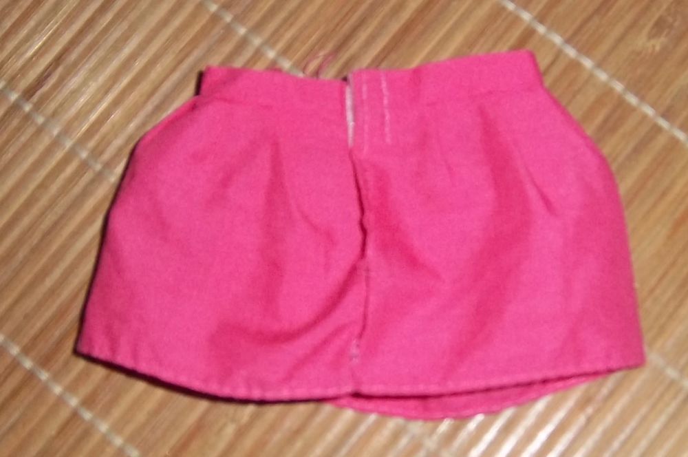 Jupe rose poup&eacute;e Jeux / jouets