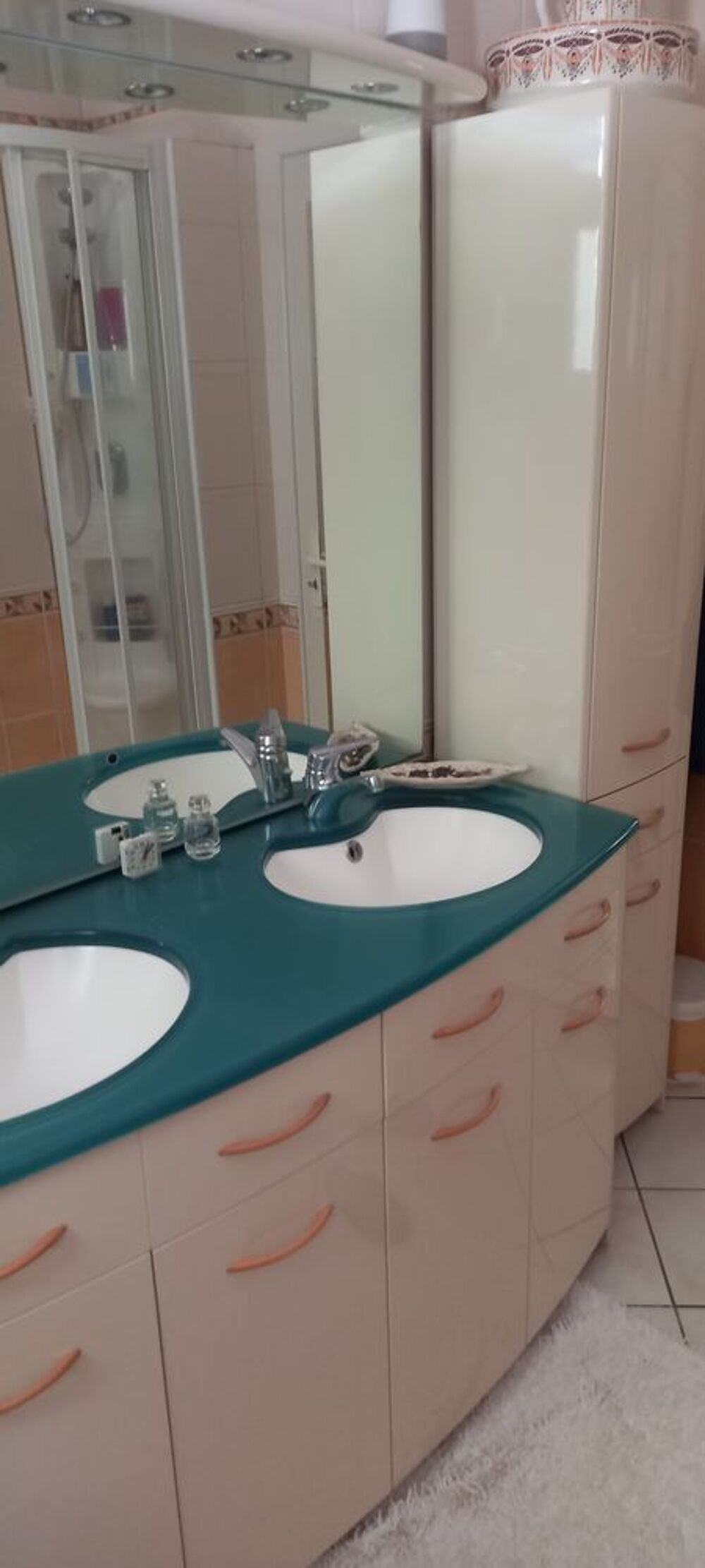 Equipement complet salle de bain Meubles