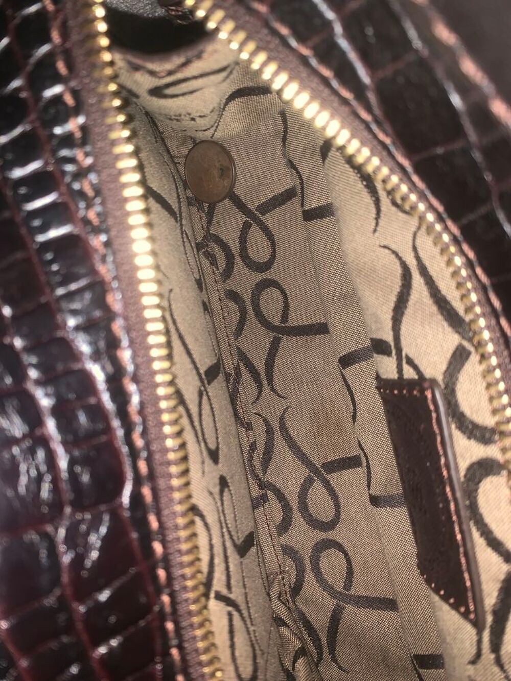 Sac cadeau neuf et son porte monnaie Maroquinerie