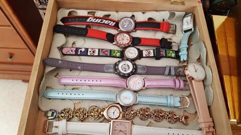  Dix montres sport unique+ coffret vitr� de valeur N�1345 30 Beaune (21)