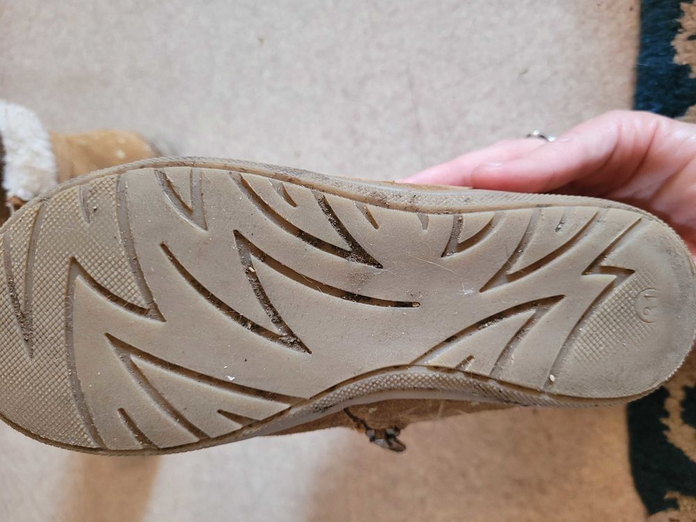 bottines cuir fourr&eacute;es taille 31 Chaussures