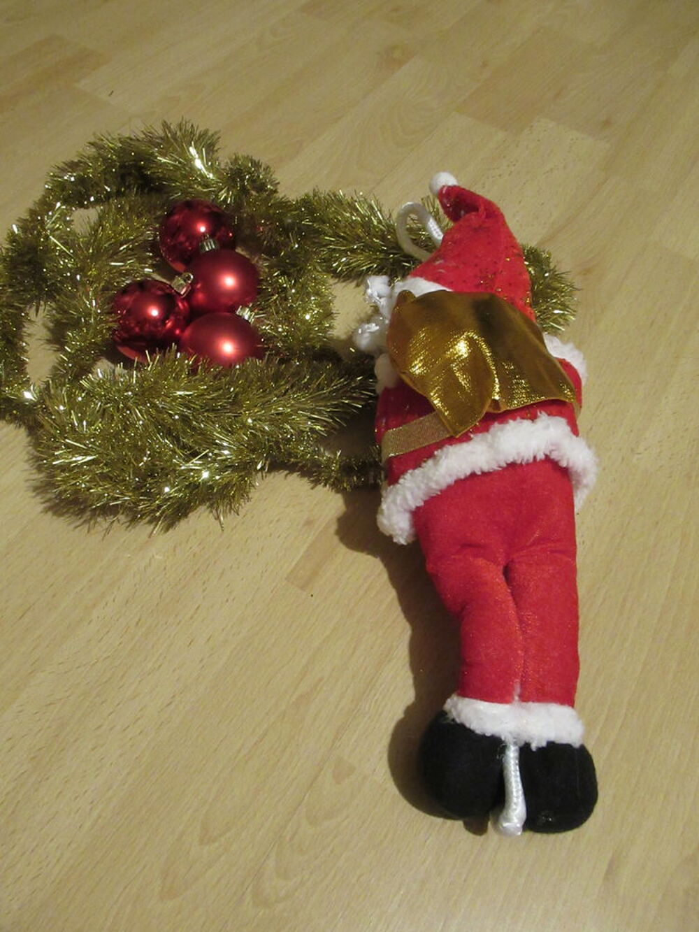Lot de d&eacute;cos de No&euml;l - rouge et dor&eacute;es Décoration