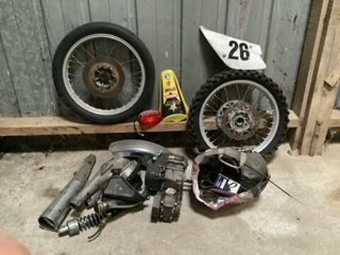 Pi&egrave;ces et &eacute;quipements Moto - Scooter - Quad Pi&egrave;ces et &eacute;quipements Moto - Scooter - Quad  occasion Segr&eacute; 49500