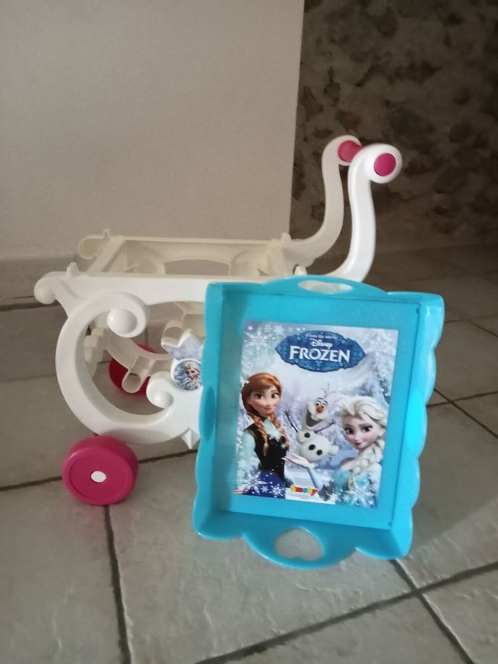 Desserte roulante reine des neiges Jeux / jouets