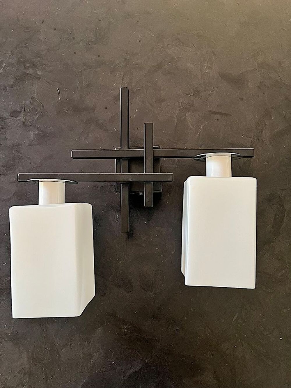Applique murale double t&ecirc;te LED de style japonais. Décoration