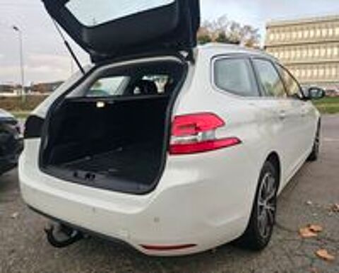 308 SW 1.6 BlueHDi 120ch S&S EAT6 Allure 2015 occasion 78200 Magnanville