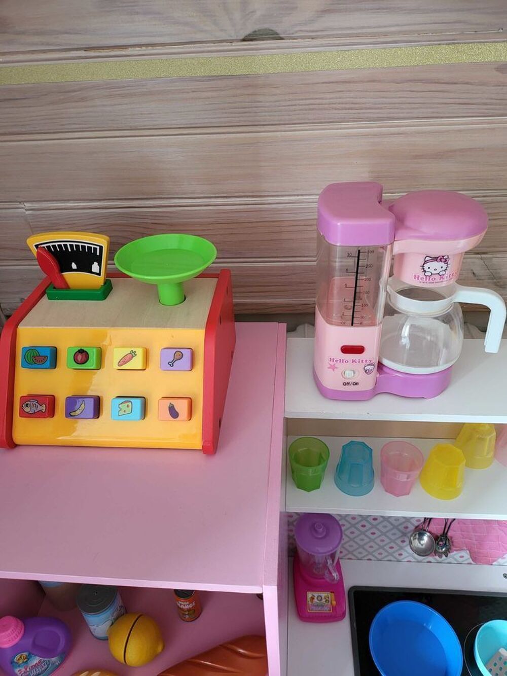 Cuisini&egrave;re en bois "Janod" avec pleins d'accessoires Jeux / jouets