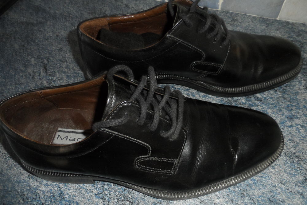 CHAUSSURES HOMME QUASI NEUVES Chaussures