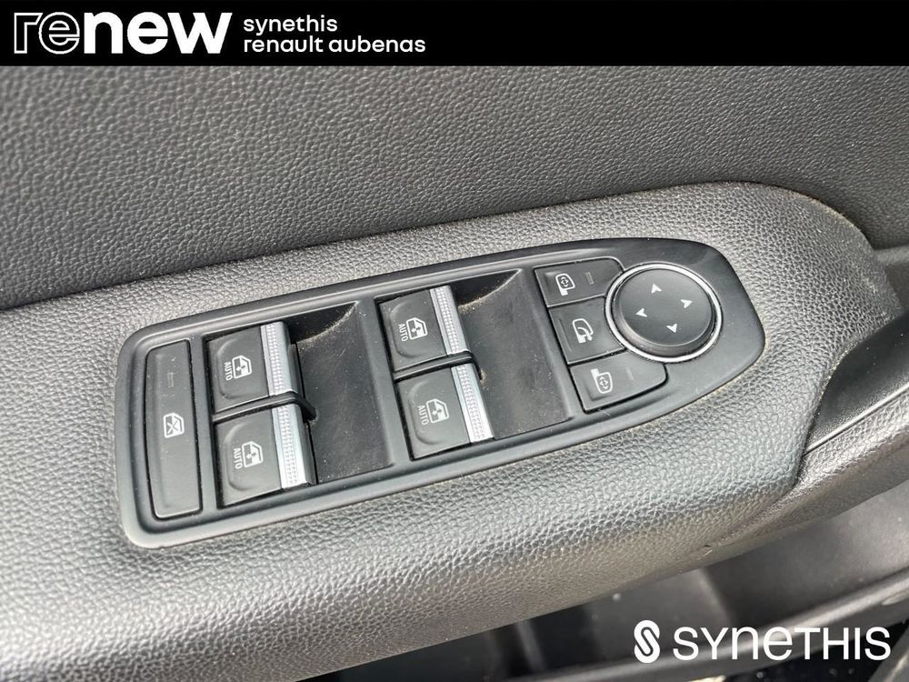 Captur E-Tech Plug-in 160 - 21 Intens 2022 occasion 07200 Aubenas